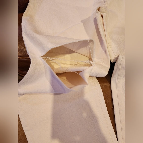 Universal Thread Cream Ripped Knees sStraight Leg Denim, Size 12 - Picture 5 of 7